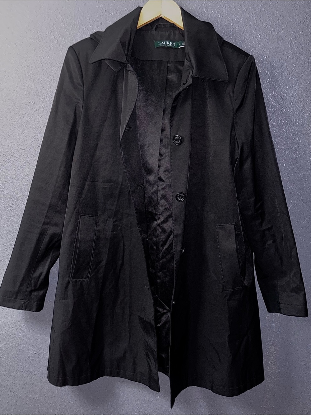 Lauren Ralph Lauren Black Single-Breasted Trench Coat with Classic Collar